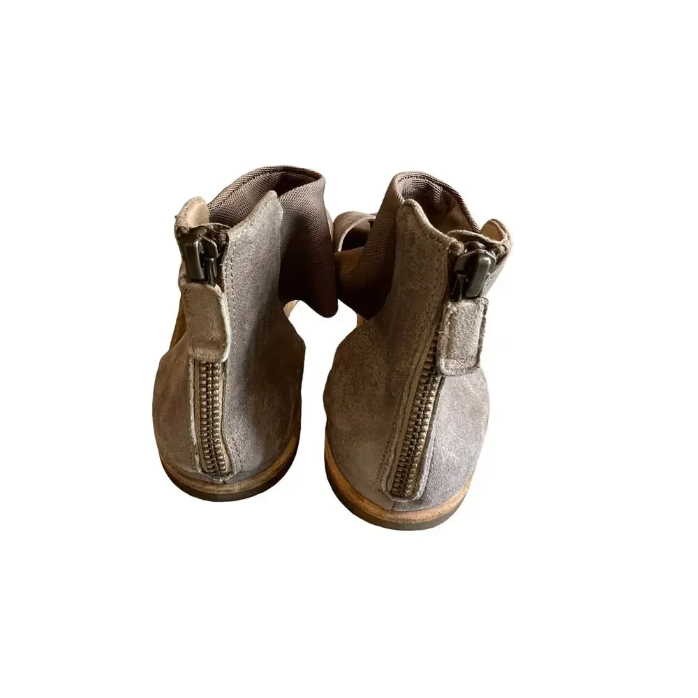 Eileen Fisher Metallic Taupe Flat Ankle Strap Sandals 7
